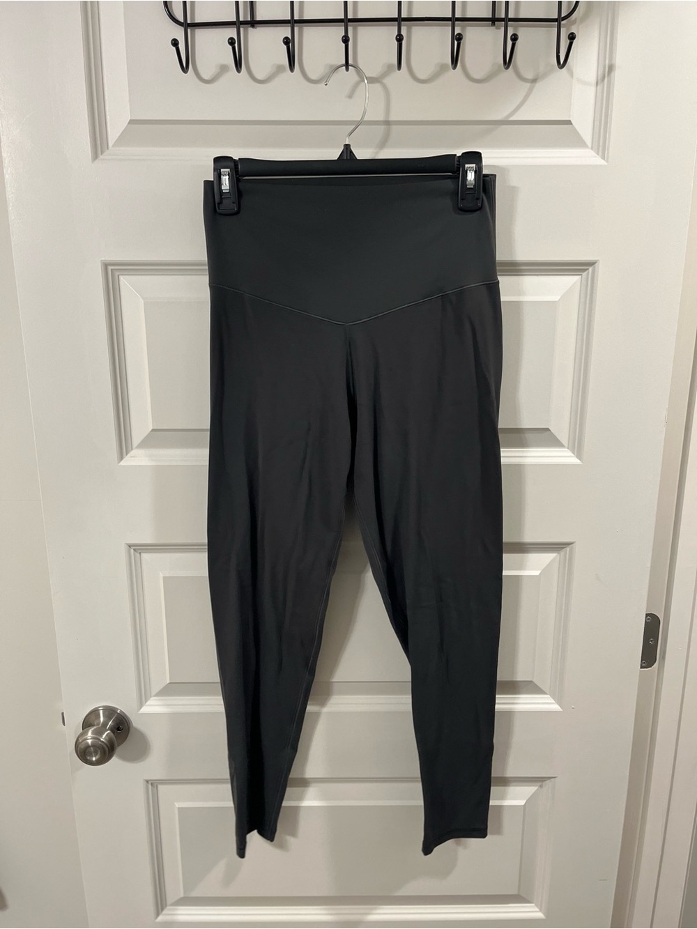 aerie High-Rise Grey Leggings with V-Waist Panel